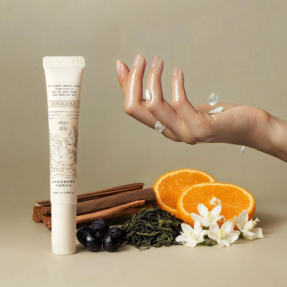 ROOPY nail and cuticle oil fragrance profile